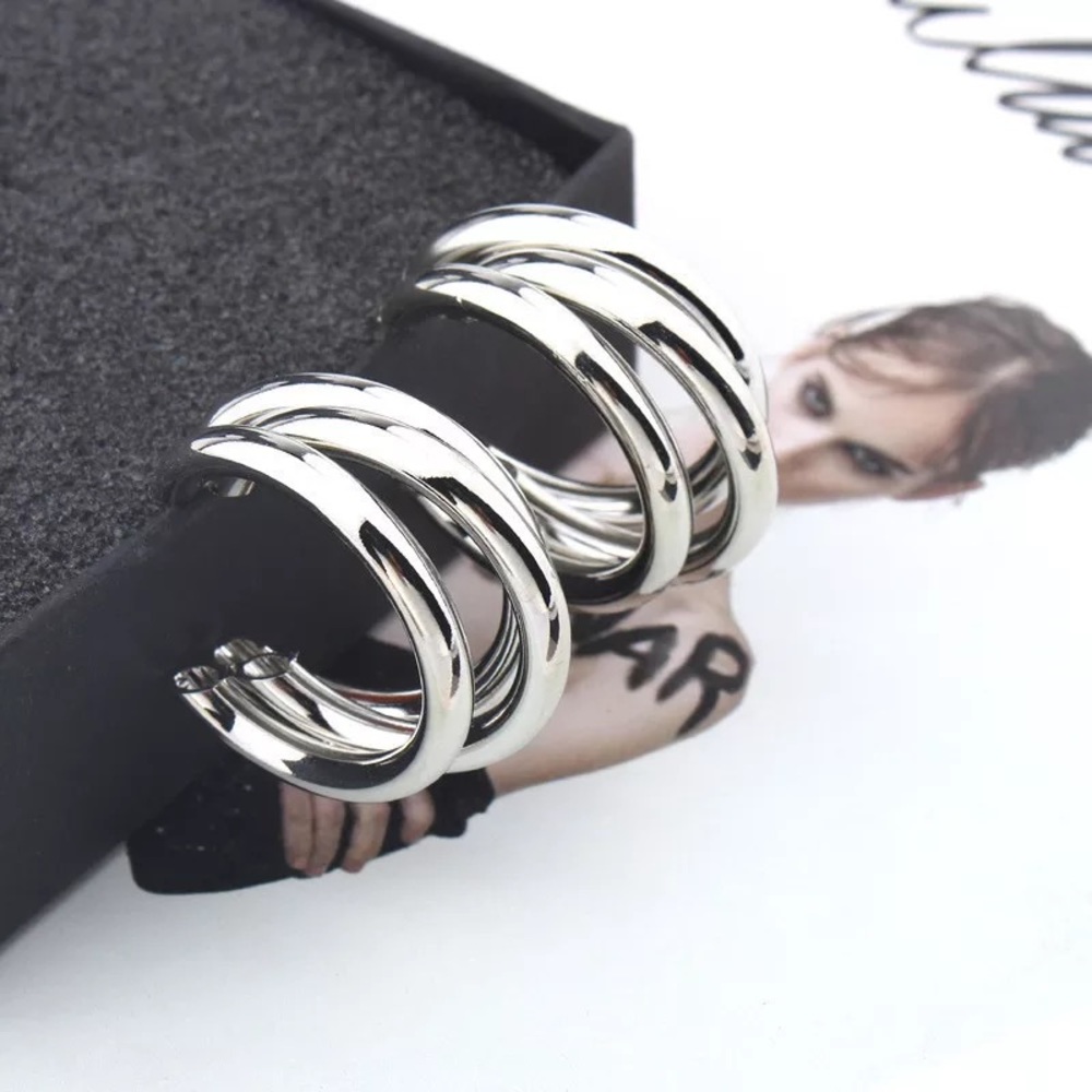 Tri silver small hoop earrings